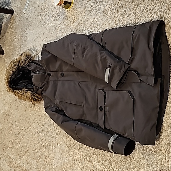 Like New Helly Hansen Fairbanks Parker. Green size XL - Picture 3 of 13